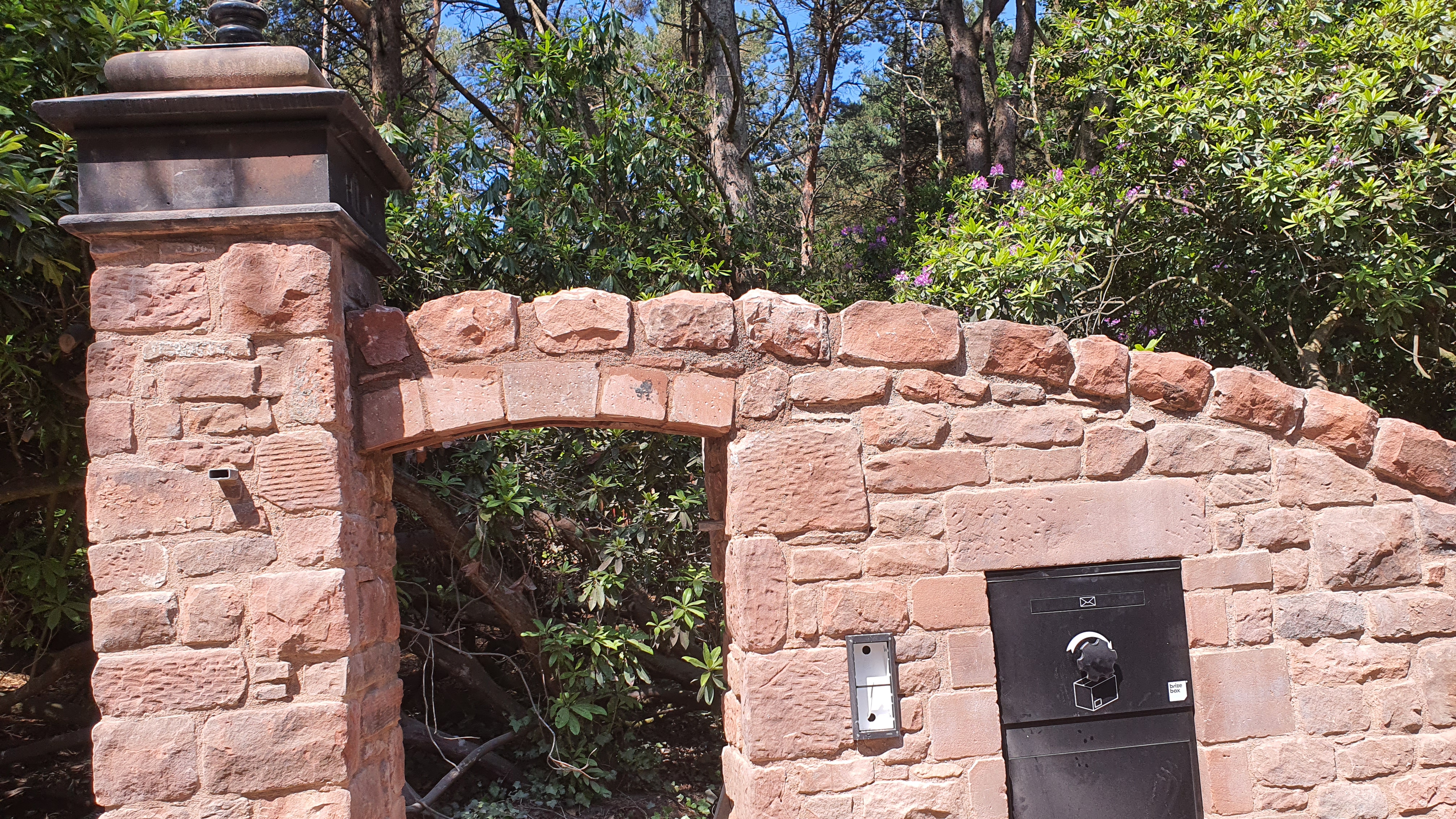 Rebuilding a Piece of History: Sandstone Wall & Entrance Restoration at Dawpool, Thurstaston, Wirral